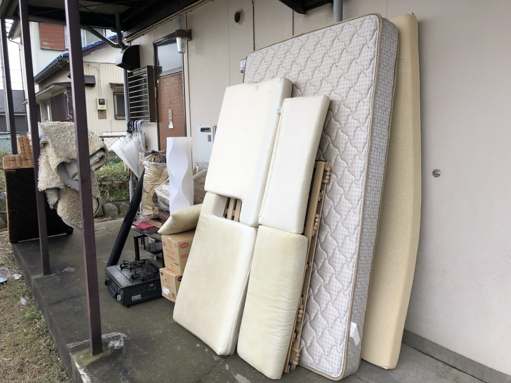 【藤沢市】お引越しに伴う不用品回収☆希望日までに処分できたと喜んでいただけました!