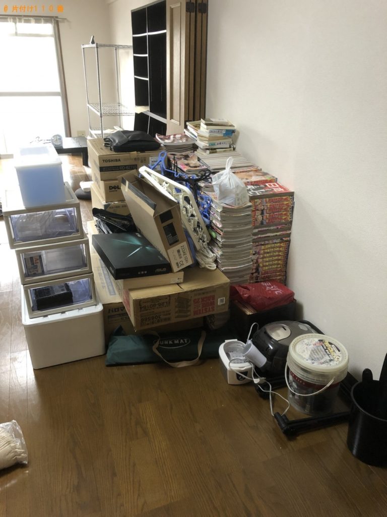 【三浦市】遺品整理に伴いパソコン、こたつ、本棚、カラーボックス等の回収・処分