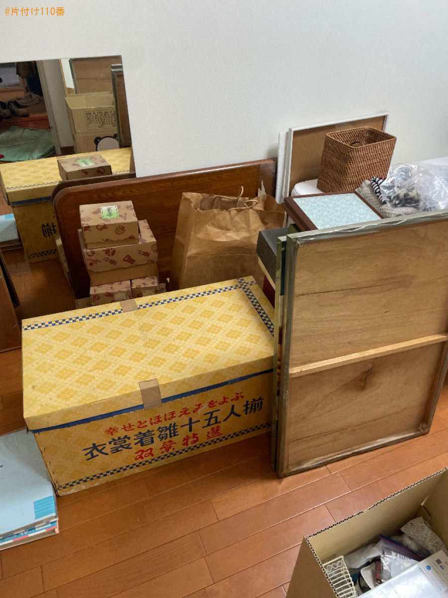 ベビータンス、タンス、食器、椅子、瓶、板等の回収・処分ご依頼